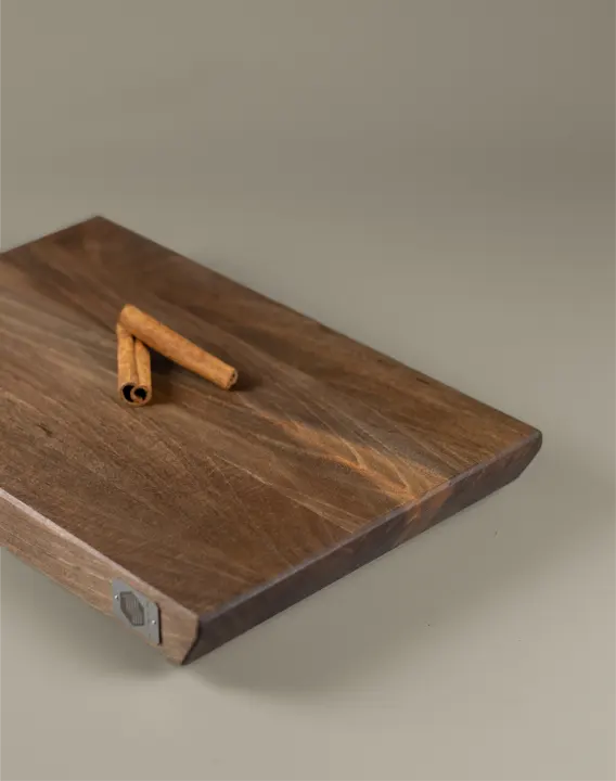 Linea Noguera Taula de tallar de noguera a veta